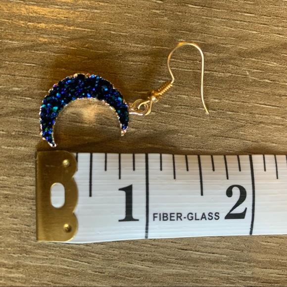 Cute Blue Moon ๐ Fashion Earrings - Picture 3 of 5